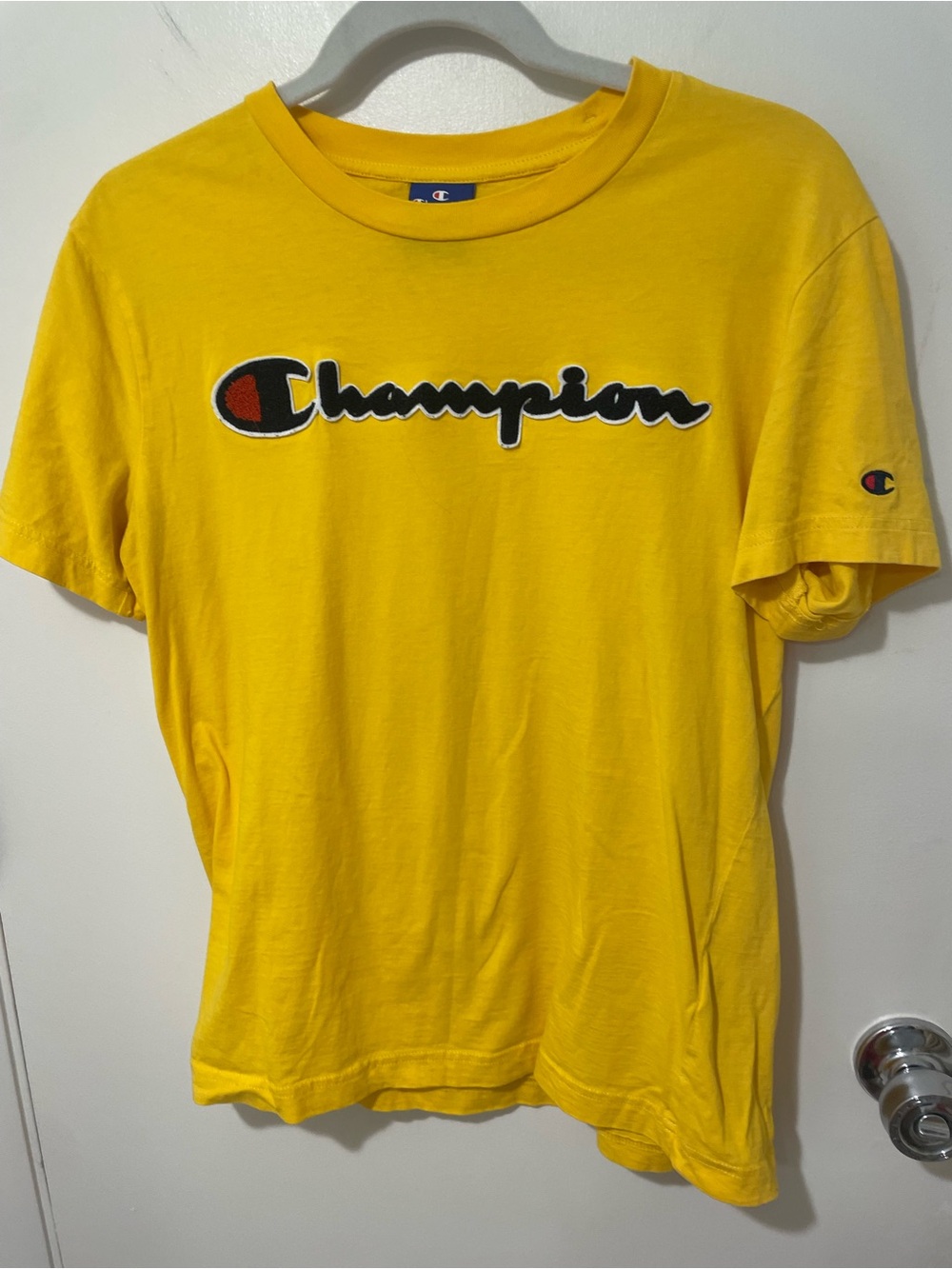 Champion Men’s Yellow Logo T-Shirt sz S tee athletic